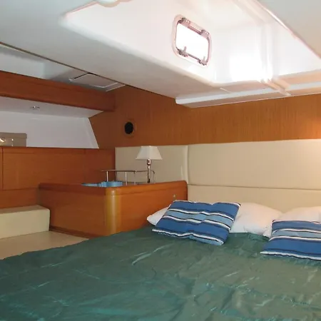 بوتيل Overjoyed Boat & Breakfast فيلاّسيمِيوس